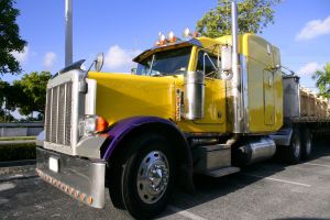 Flatbed Truck Insurance in Chester, Illinois